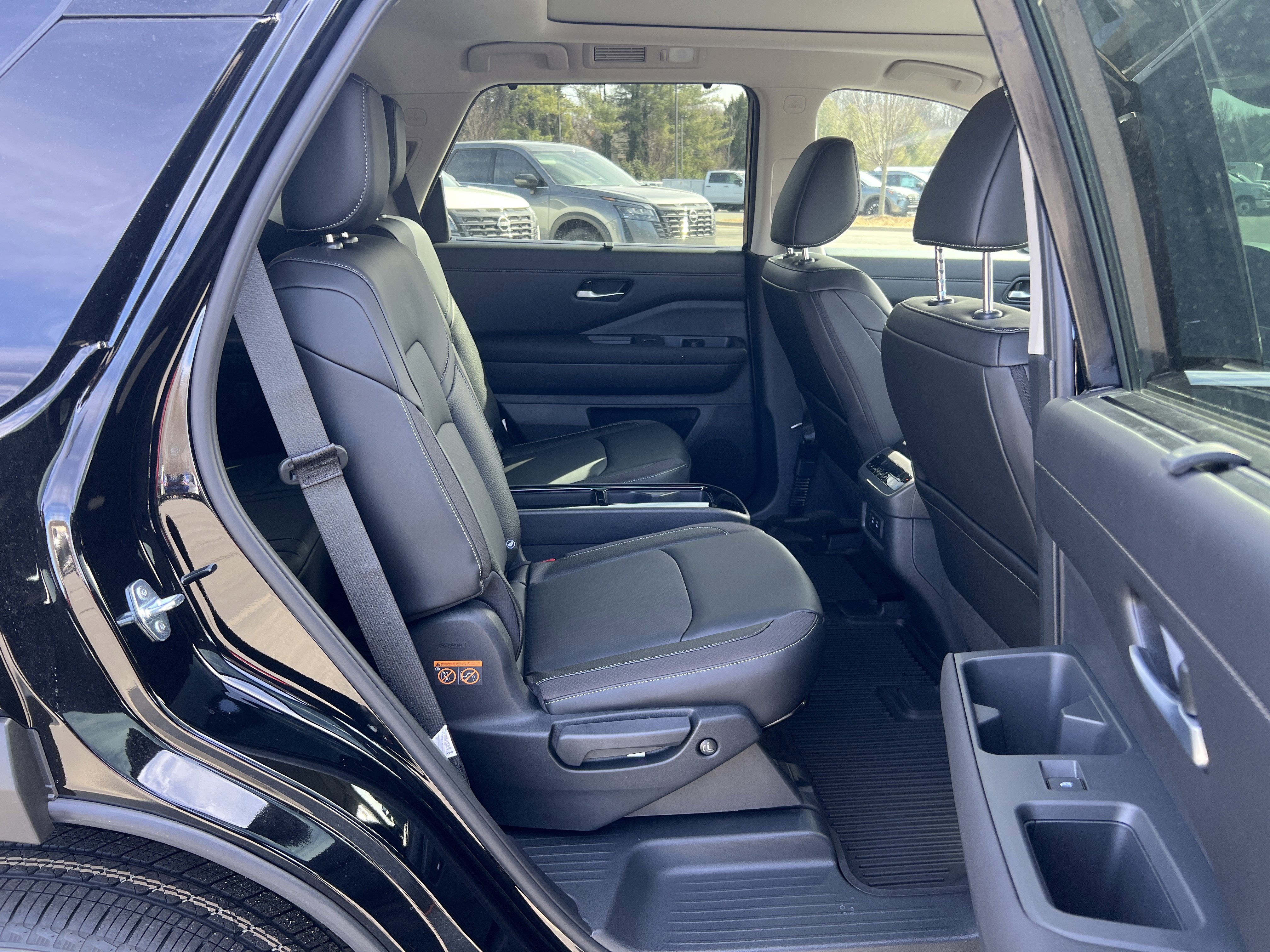 New 2026 Nissan Pathfinder SL image 27