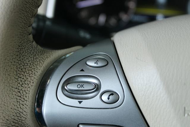 Used 2017 Nissan Murano Platinum image 16