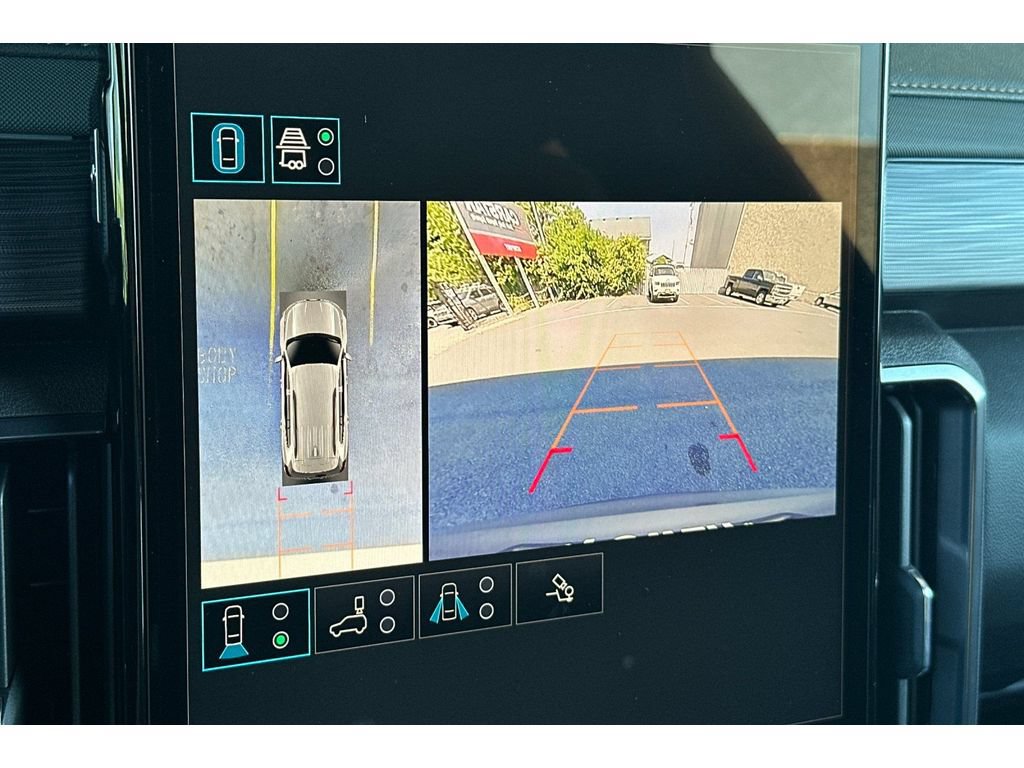 New 2026 GMC Acadia AT4 w/ LPO, Floor Liner Package AWD/4WD image 18