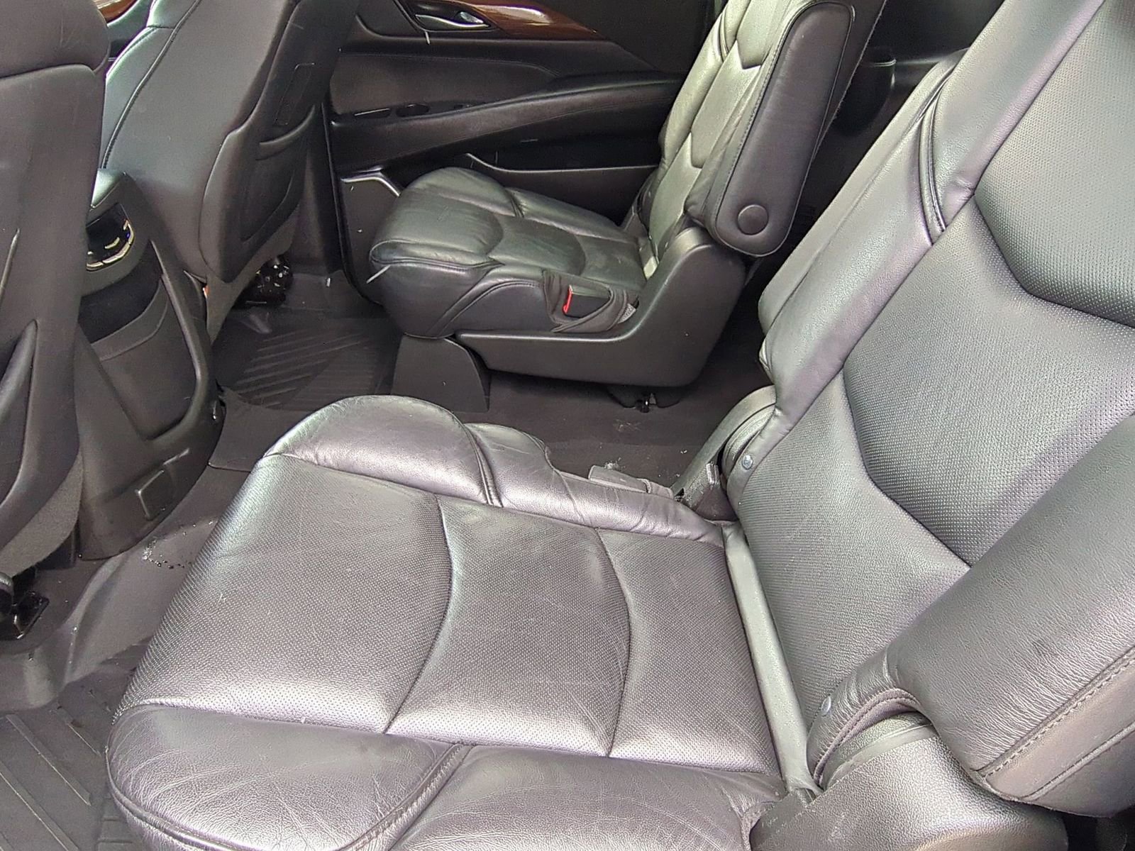 Used 2019 Cadillac Escalade ESV Luxury image 46