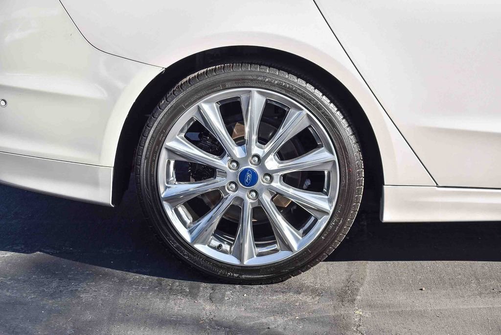 Used 2017 Ford Fusion Platinum image 11