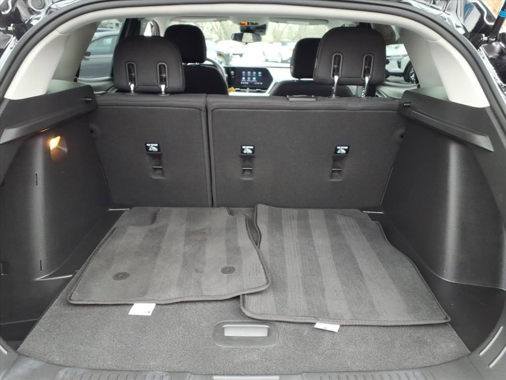 Used 2024 Chevrolet Trax LS image 19