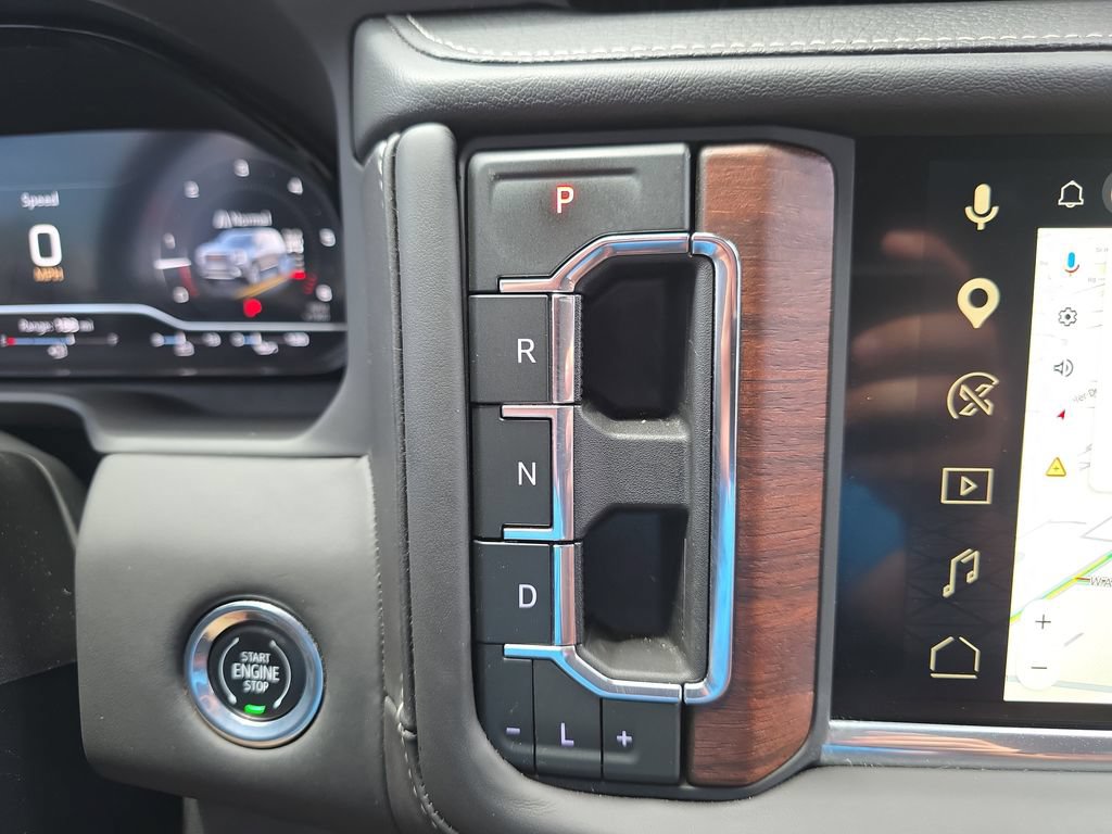 Used 2023 GMC Yukon Denali Ultimate AWD/4WD image 25