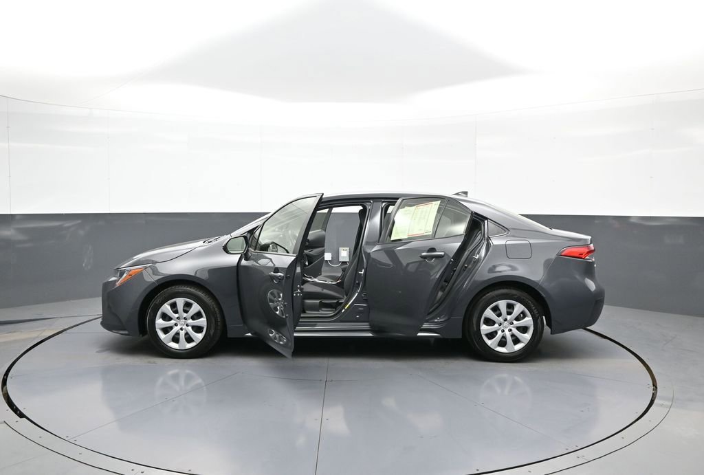 Used 2023 Toyota Corolla LE FWD image 41