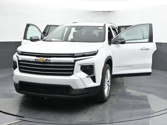 New 2026 Chevrolet Traverse LT w/ LPO, Floor Liner Package FWD image 50