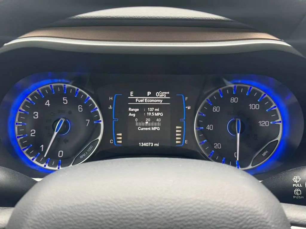 Used 2017 Chrysler Pacifica Touring Plus w/ Tire & Wheel Group image 16