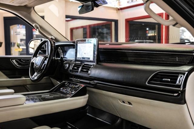 Used 2020 Lincoln Navigator L Black Label image 12