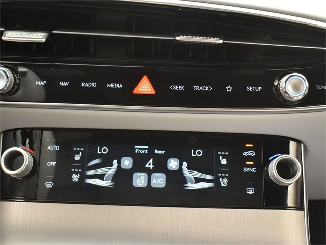 Used 2026 Genesis GV70 2.5T Advanced image 19