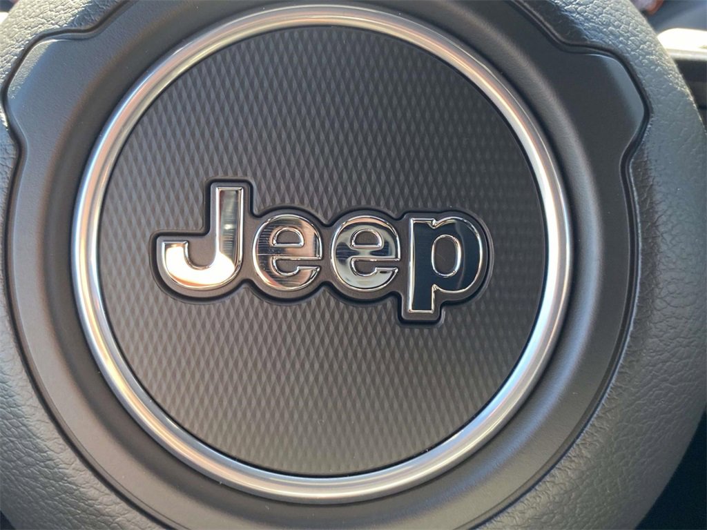 New 2025 Jeep Gladiator Rubicon image 25