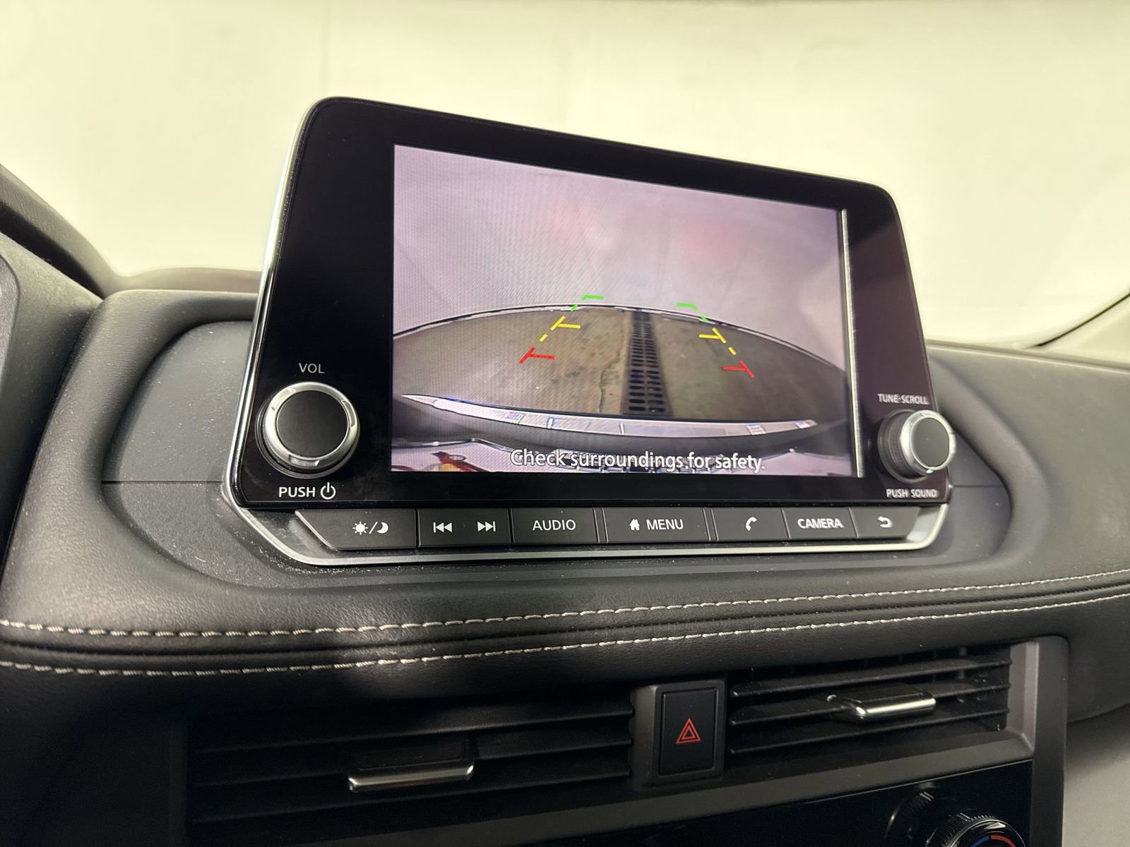 Certified 2023 Nissan Rogue SV image 7