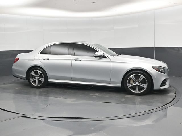 Used 2017 Mercedes-Benz E 300 4MATIC image 34