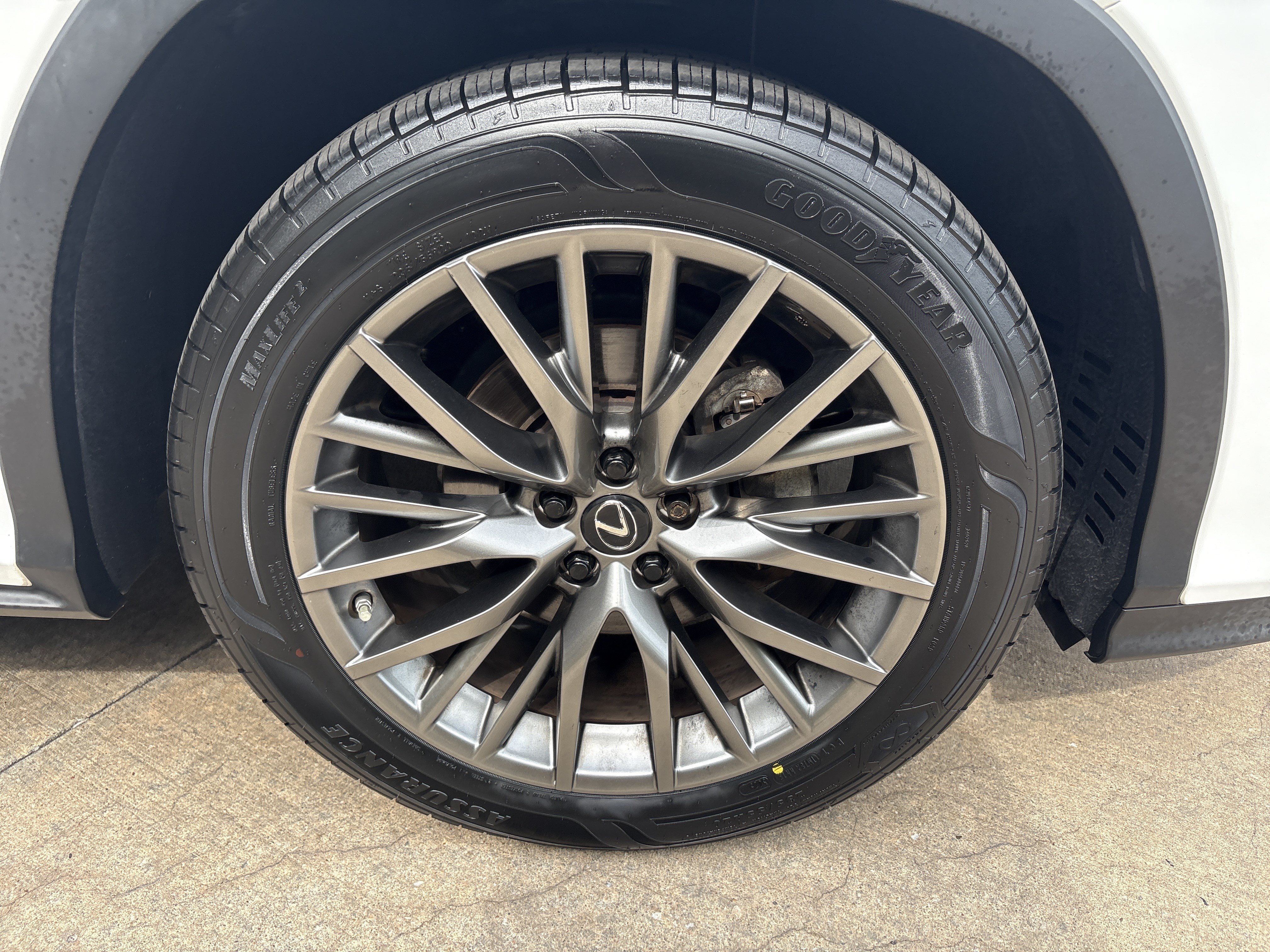 Used 2020 Lexus RX 450h F Sport w/ Accessory Package AWD/4WD image 13