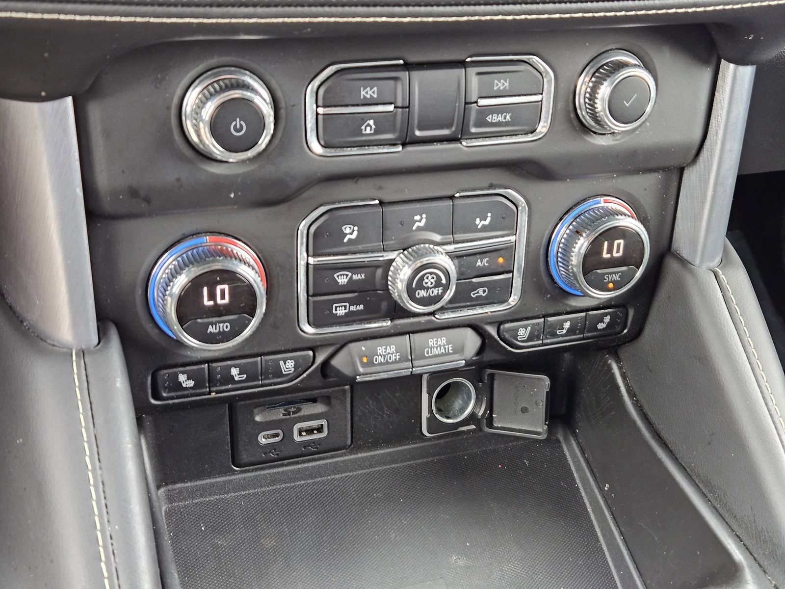 Used 2021 GMC Yukon SLT w/ SLT Premium Package RWD image 21