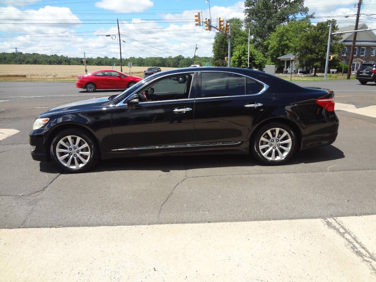 Used 2010 Lexus LS 460 AWD image 3
