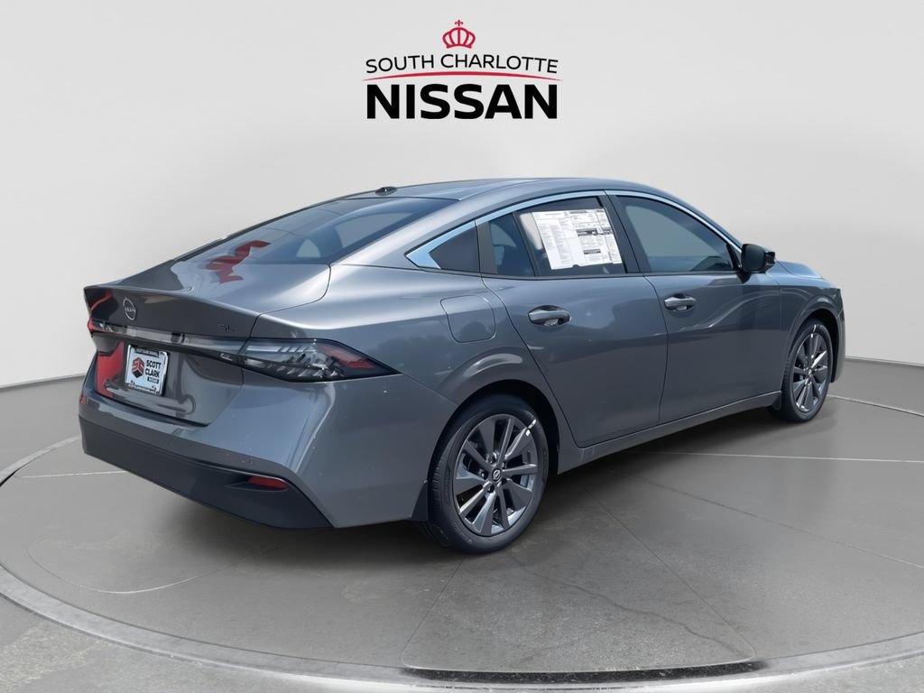 New 2026 Nissan Sentra SL w/ Floor Mat Package FWD image 6