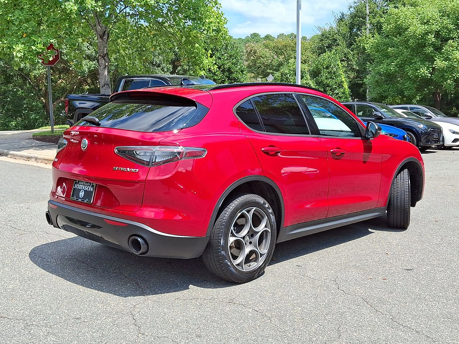 Used 2024 Alfa Romeo Stelvio Sprint image 25