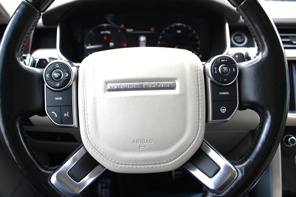 Used 2016 Land Rover Range Rover HSE image 39