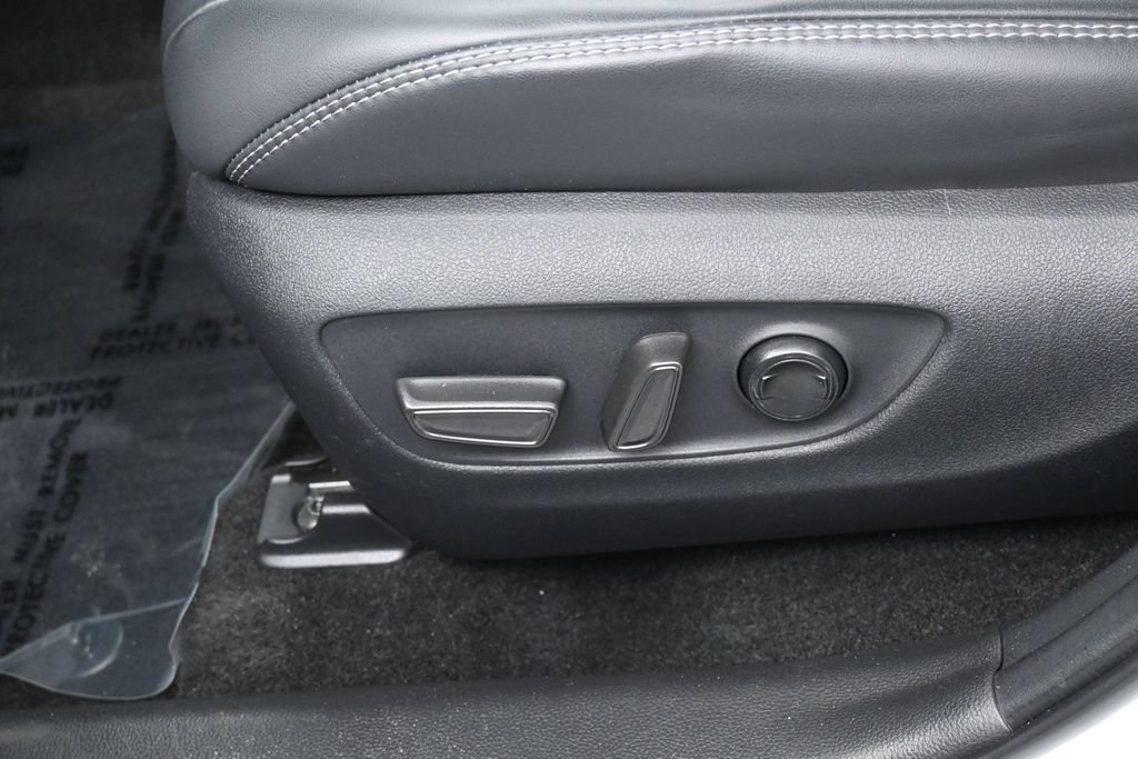 Used 2025 Toyota RAV4 XLE Premium FWD image 12
