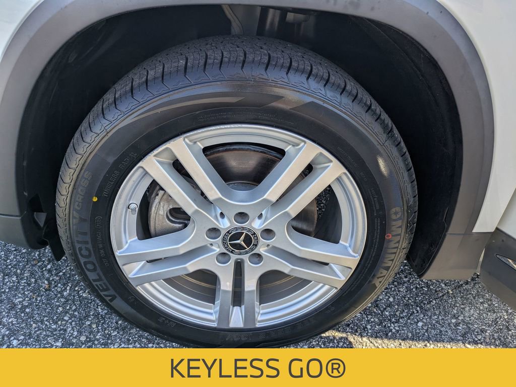 Used 2021 Mercedes-Benz GLA 250 w/ Premium Package image 11