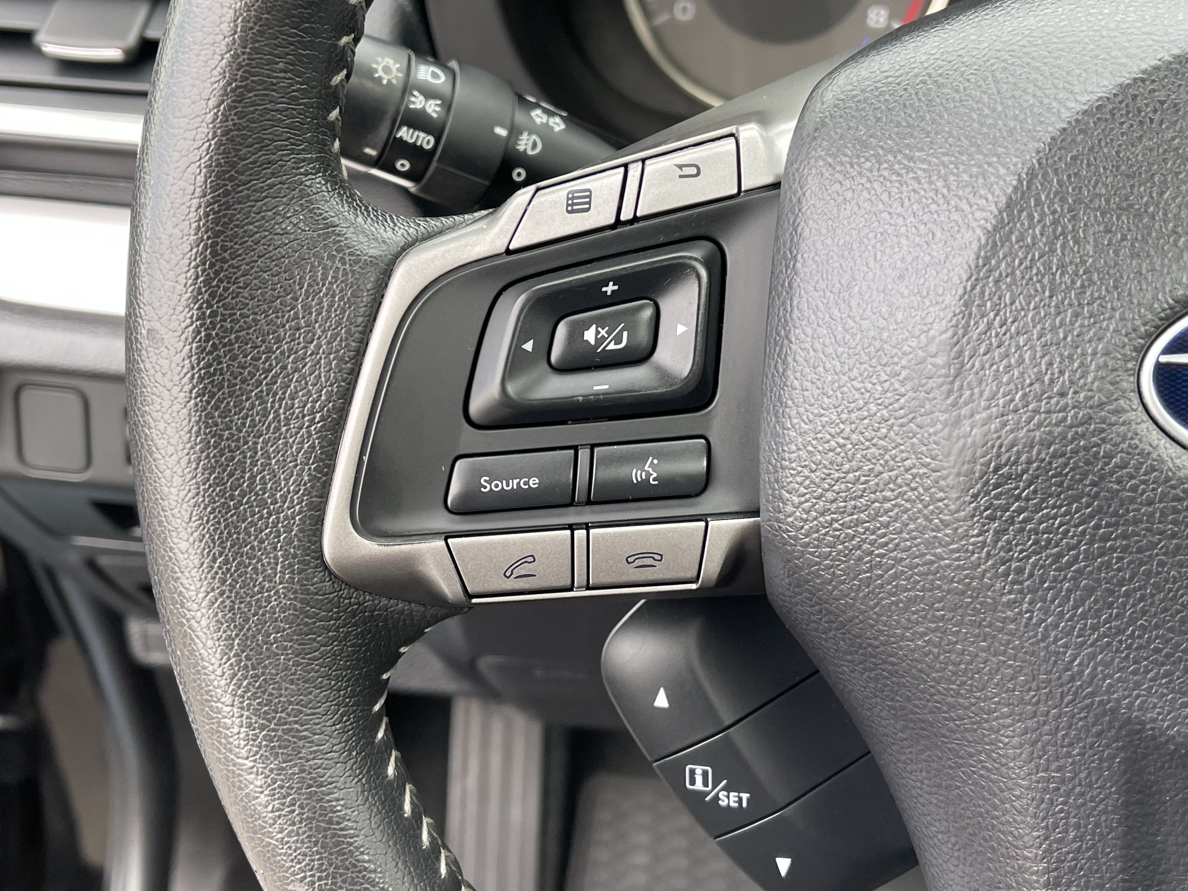 Used 2016 Subaru Forester 2.5i Limited w/ Popular Package #1 AWD/4WD image 21