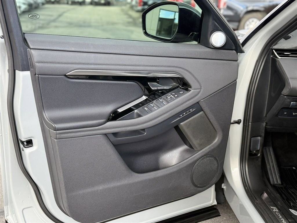 Used 2020 Land Rover Range Rover Evoque R-Dynamic SE image 14