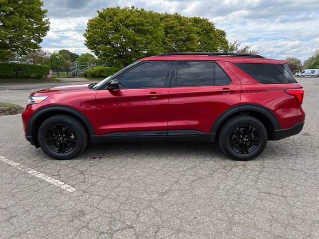 Used 2022 Ford Explorer XLT AWD/4WD image 6