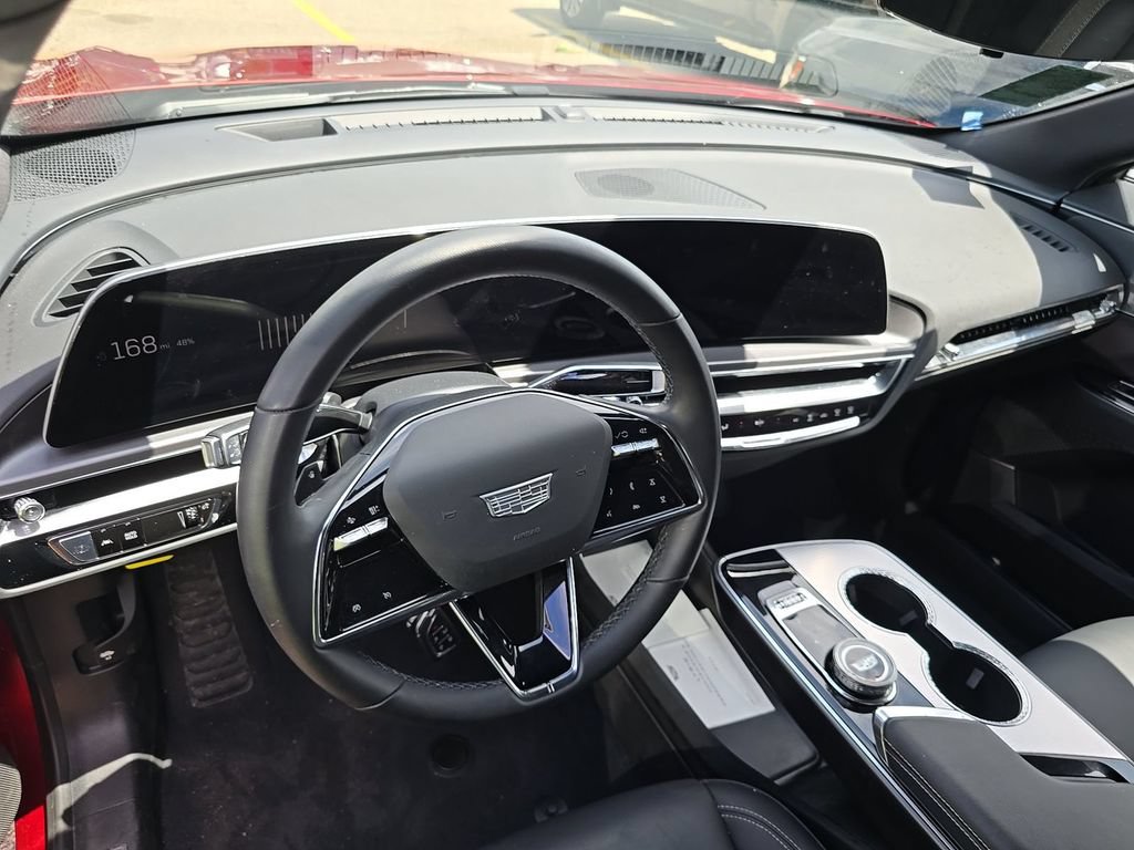 Used 2024 Cadillac Lyriq Tech w/ Driver Assist Package AWD/4WD image 3