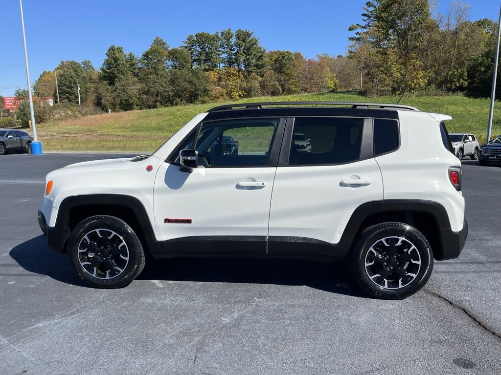 Used 2023 Jeep Renegade Trailhawk image 24