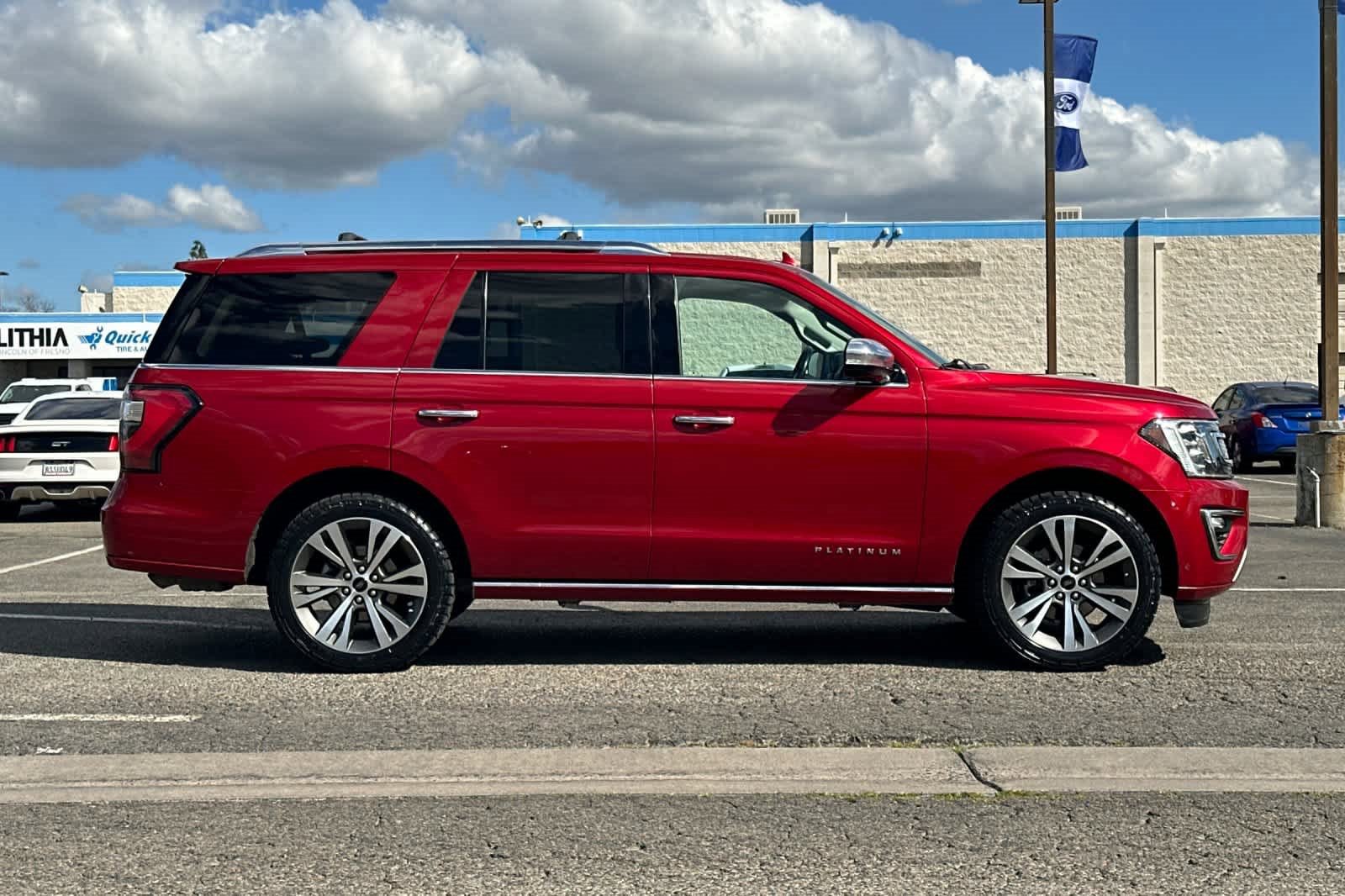 Certified 2020 Ford Expedition Platinum image 8