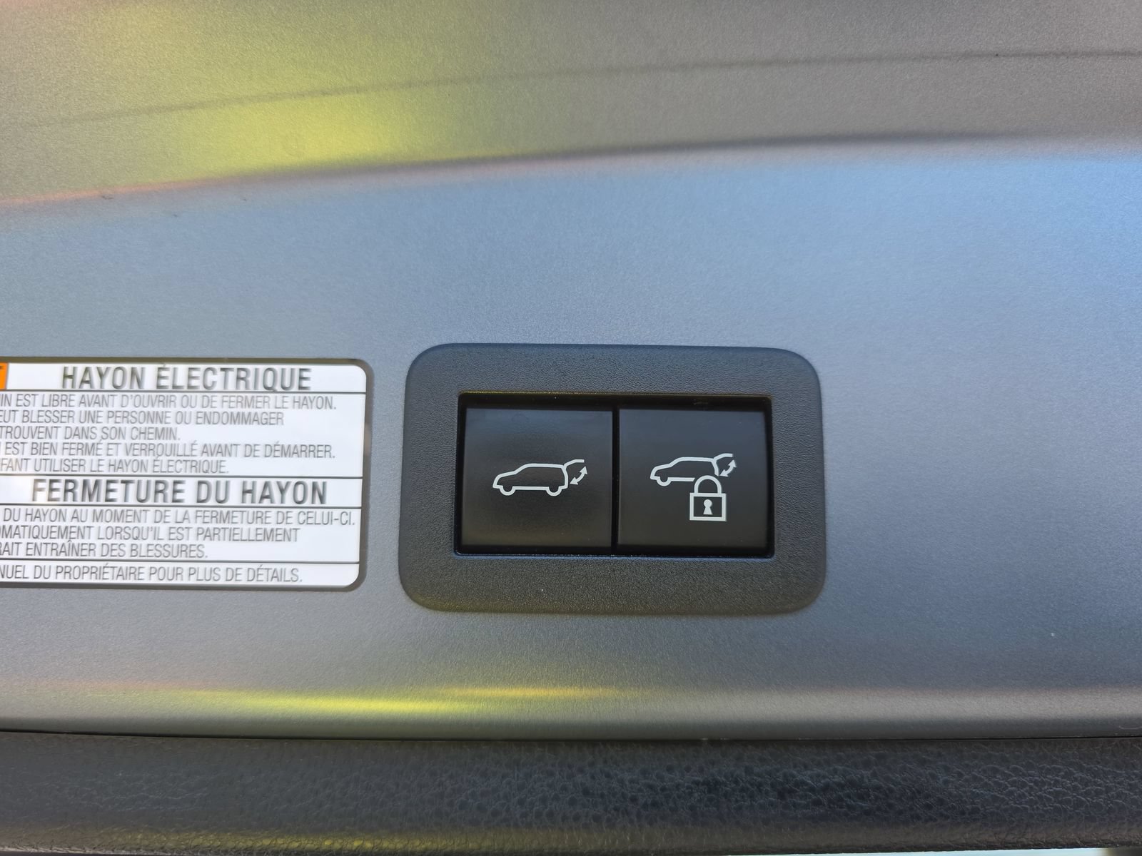 Used 2024 Toyota Corolla Cross AWD Hybrid w/ Convenience Package image 13