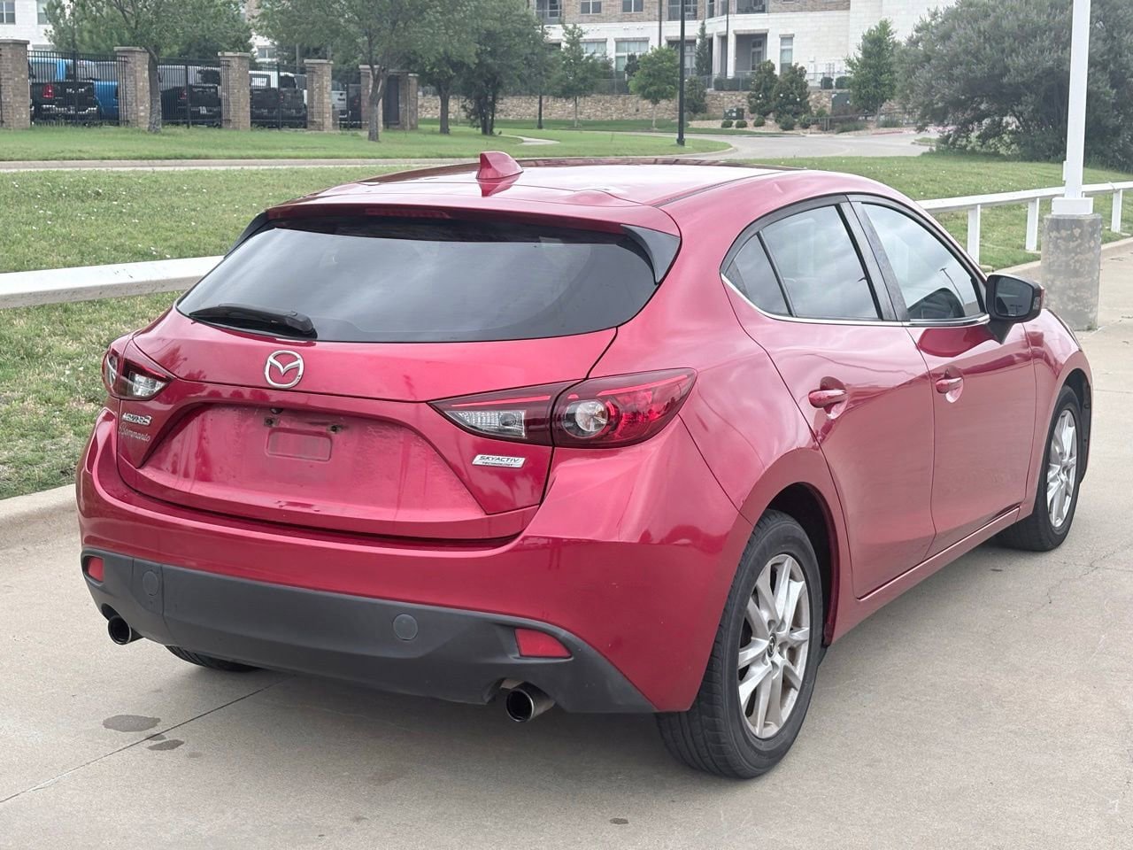 Used 2015 MAZDA MAZDA3 i Grand Touring FWD image 4