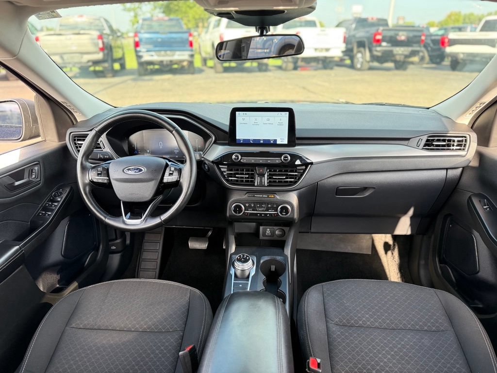 Certified 2024 Ford Escape Active AWD/4WD image 2