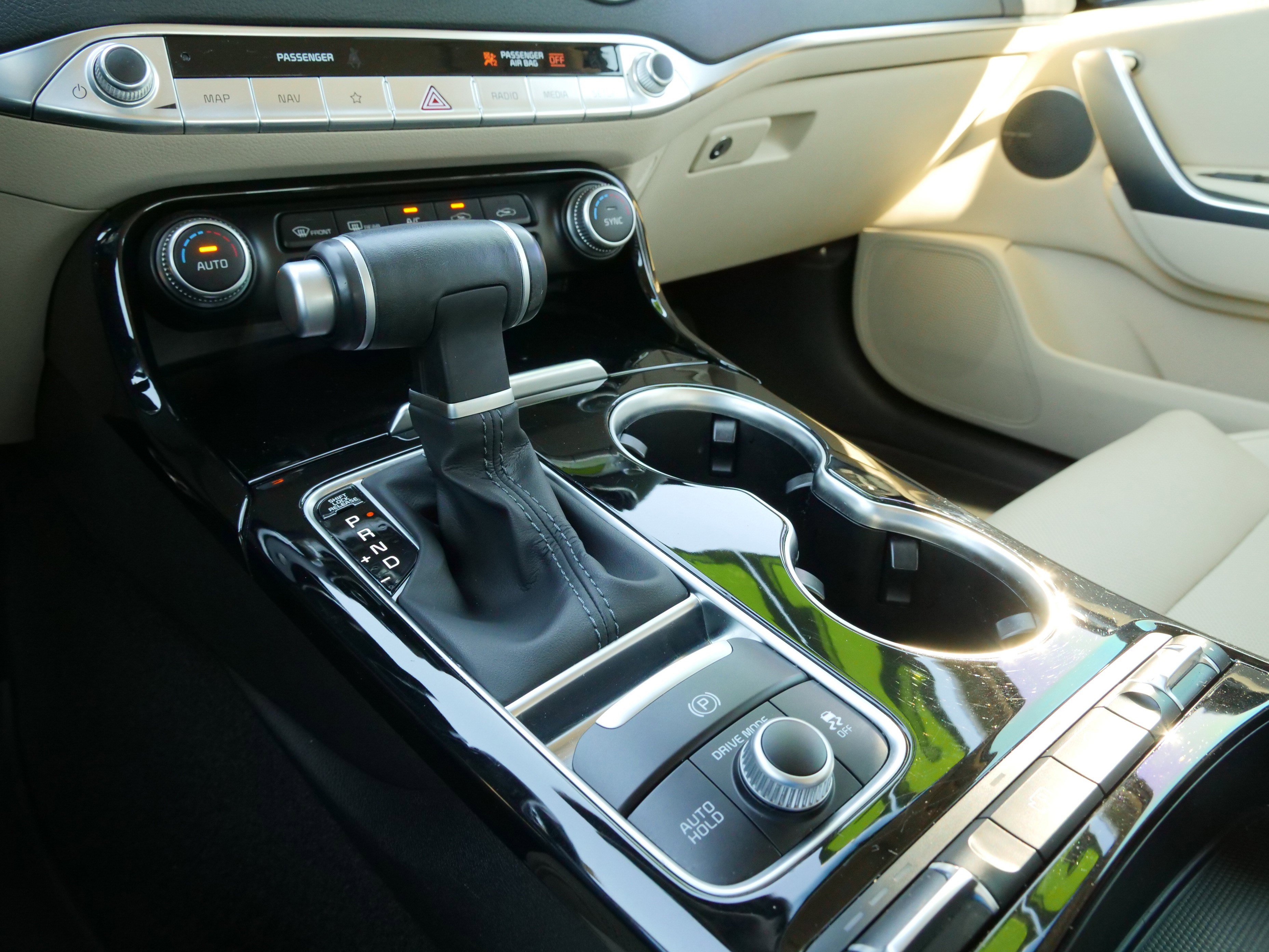 Used 2022 Kia Stinger GT-Line w/ Sun & Sound Package image 26