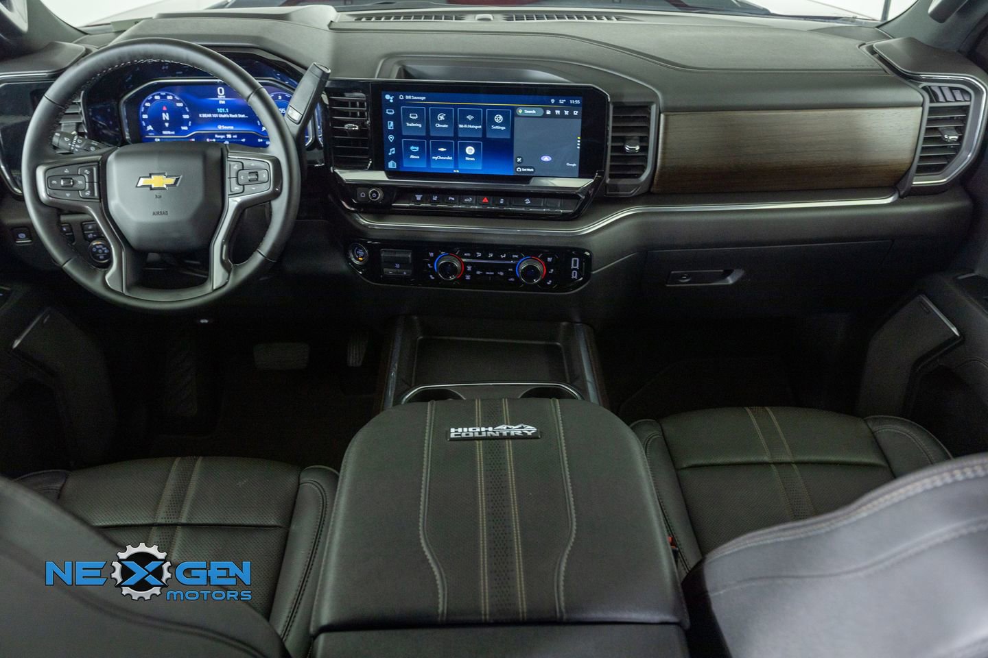 Used 2025 Chevrolet Silverado 2500 High Country w/ Technology Package image 31