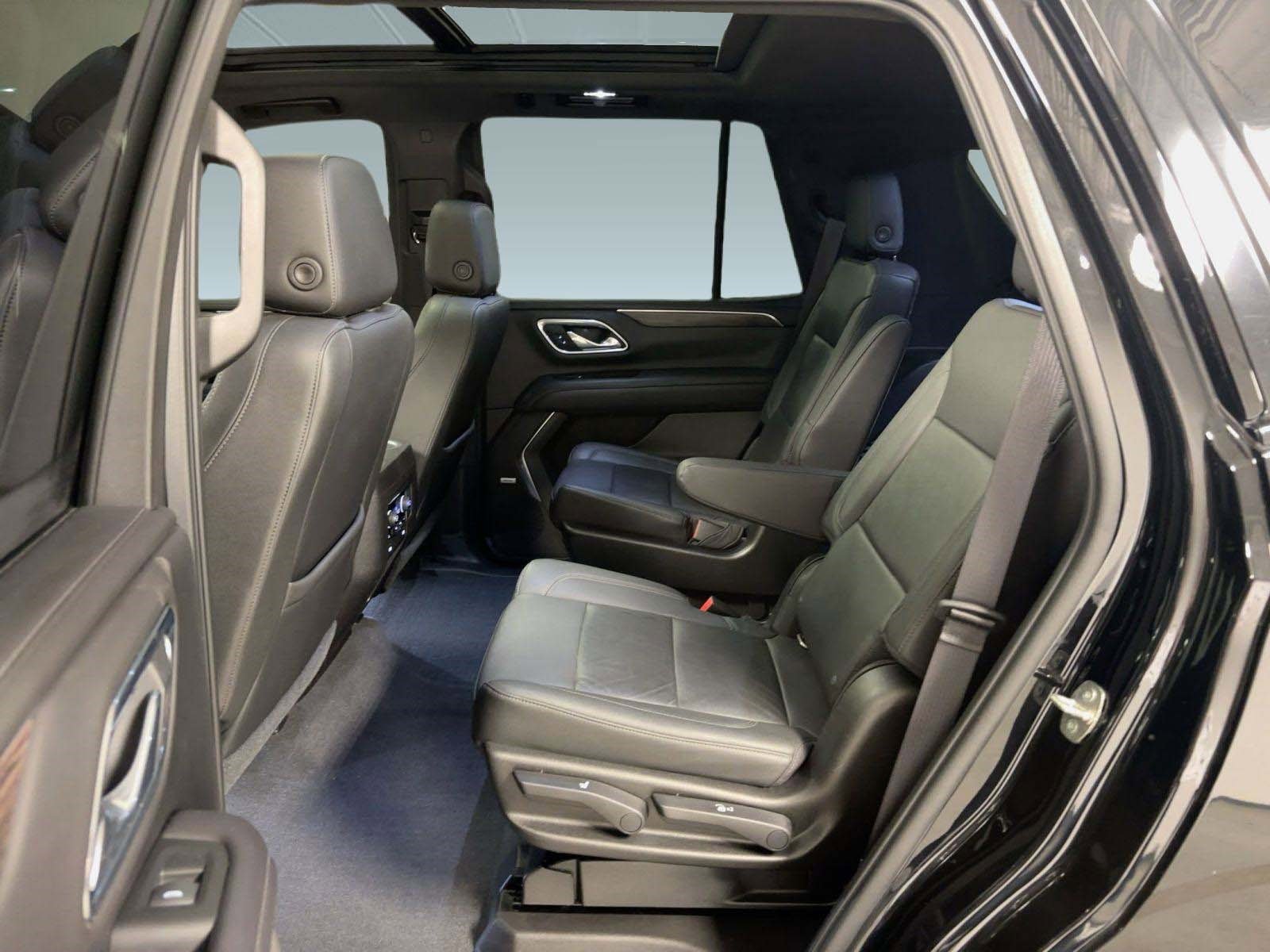 Used 2021 Chevrolet Tahoe Z71 w/ Z71 Off-Road Package image 13