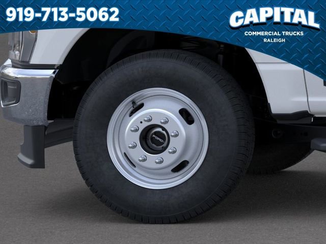 New 2026 Ford F350 XL w/ XL Chrome Package image 19