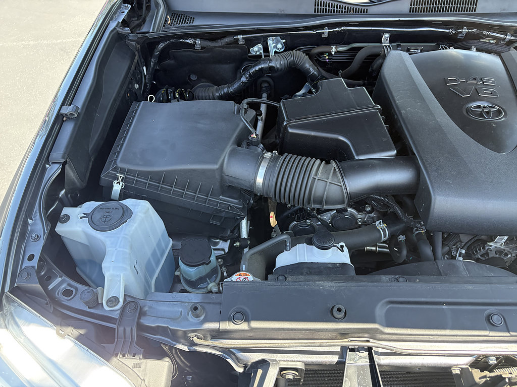 Used 2019 Toyota Tacoma TRD Sport AWD/4WD image 36