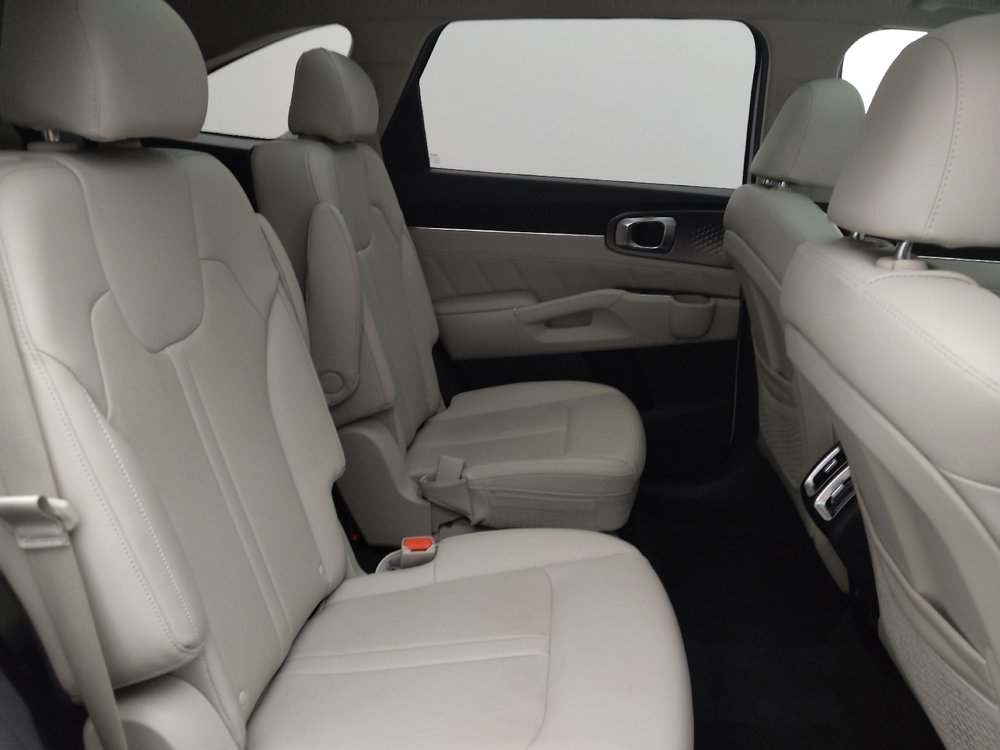Used 2022 Kia Sorento SX image 19