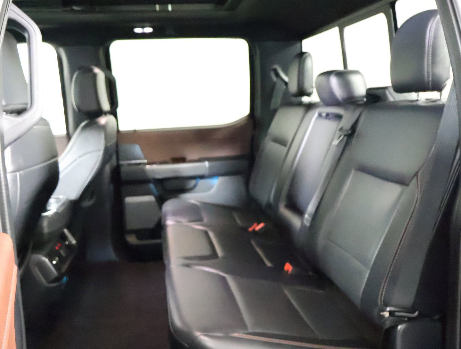 Used 2022 Ford F150 Lariat w/ Equipment Group 502A High image 50