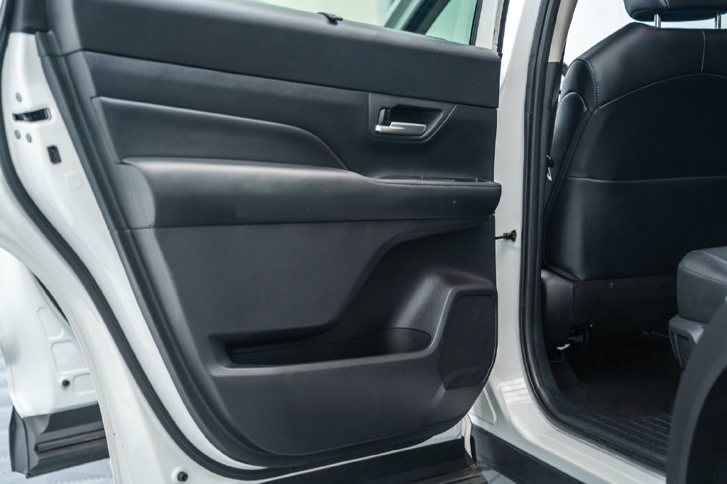 Certified 2025 Toyota Grand Highlander AWD image 48