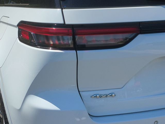 Used 2022 Jeep Grand Cherokee Summit AWD/4WD image 21