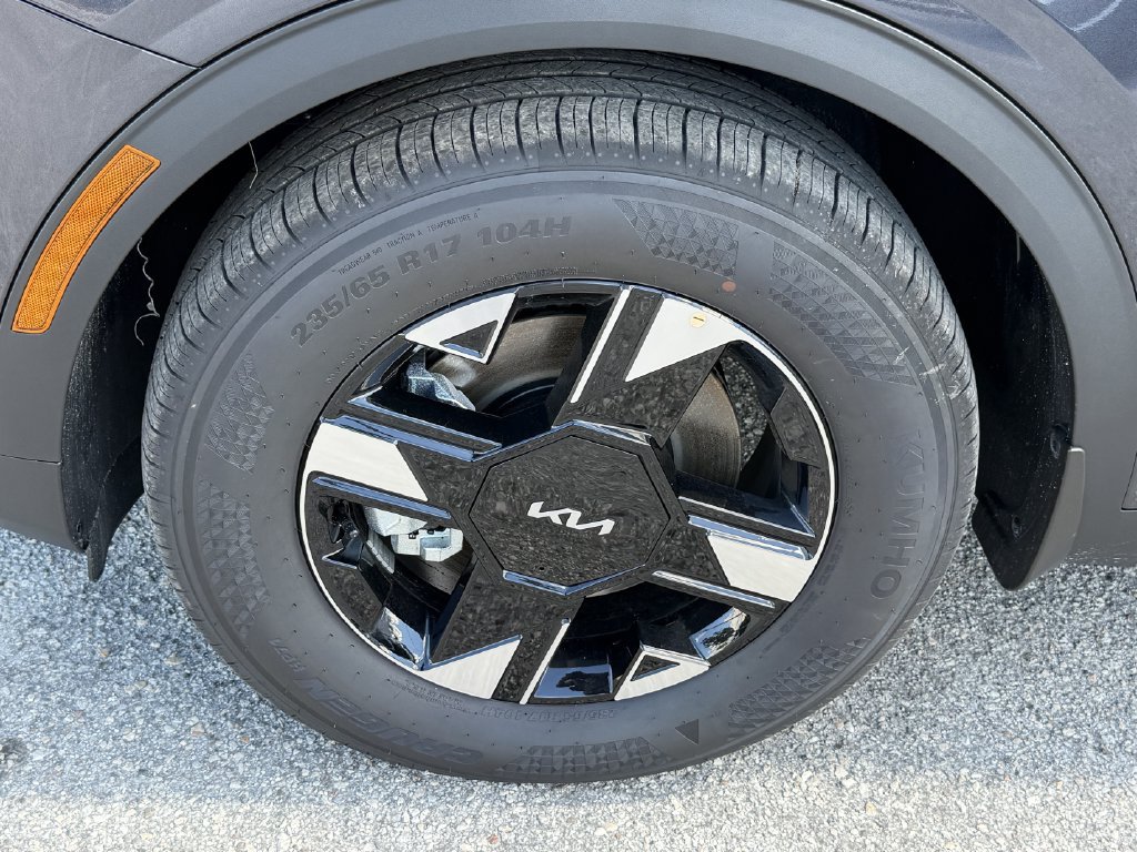 New 2027 Kia Sportage LX FWD image 8