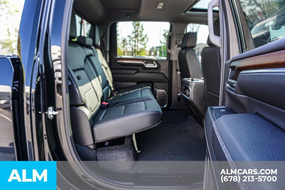 Used 2025 GMC Sierra 3500 Denali w/ Denali Reserve Package AWD/4WD image 21