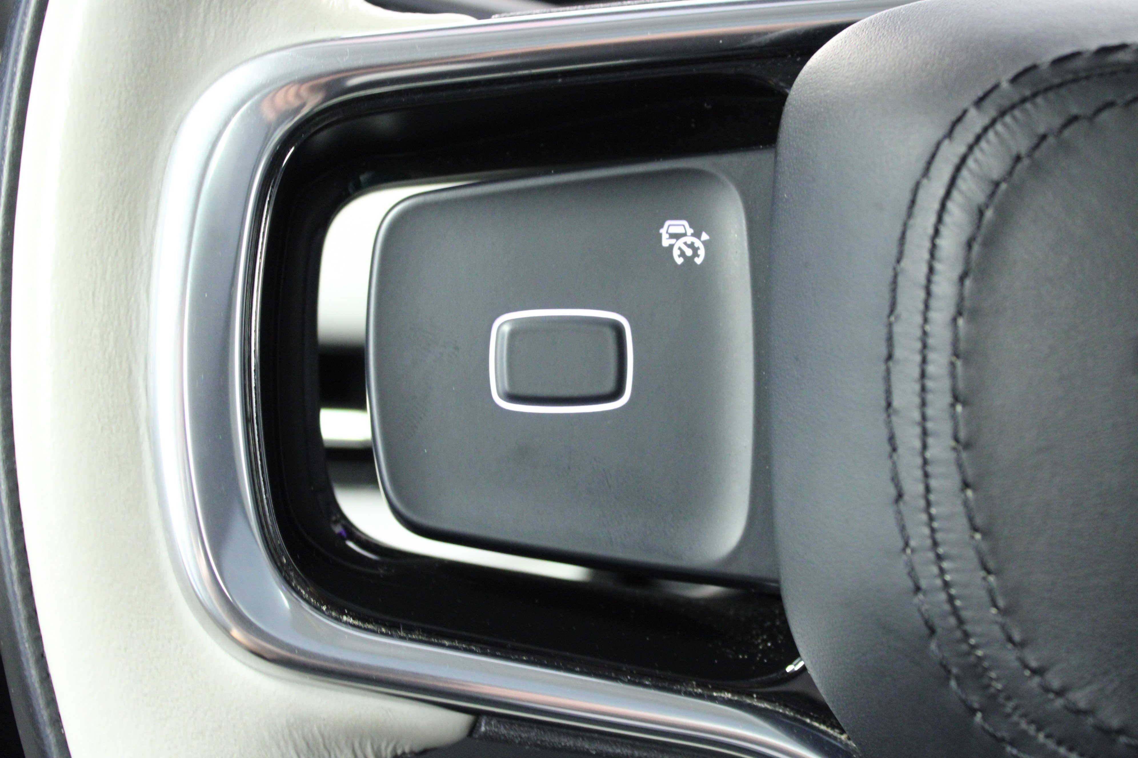 Used 2025 Lincoln Navigator L Reserve AWD/4WD image 21