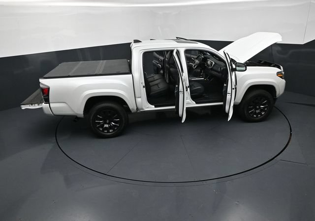 Used 2023 Toyota Tacoma Limited w/ Nightshade Package AWD/4WD image 30