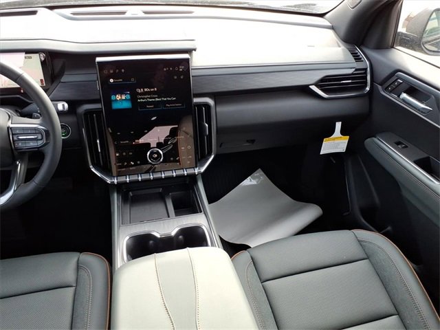 New 2026 GMC Acadia AT4 image 15