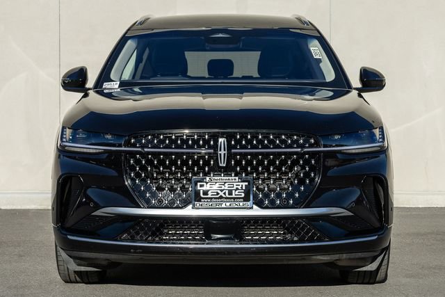 Used 2024 Lincoln Nautilus Reserve AWD/4WD image 2