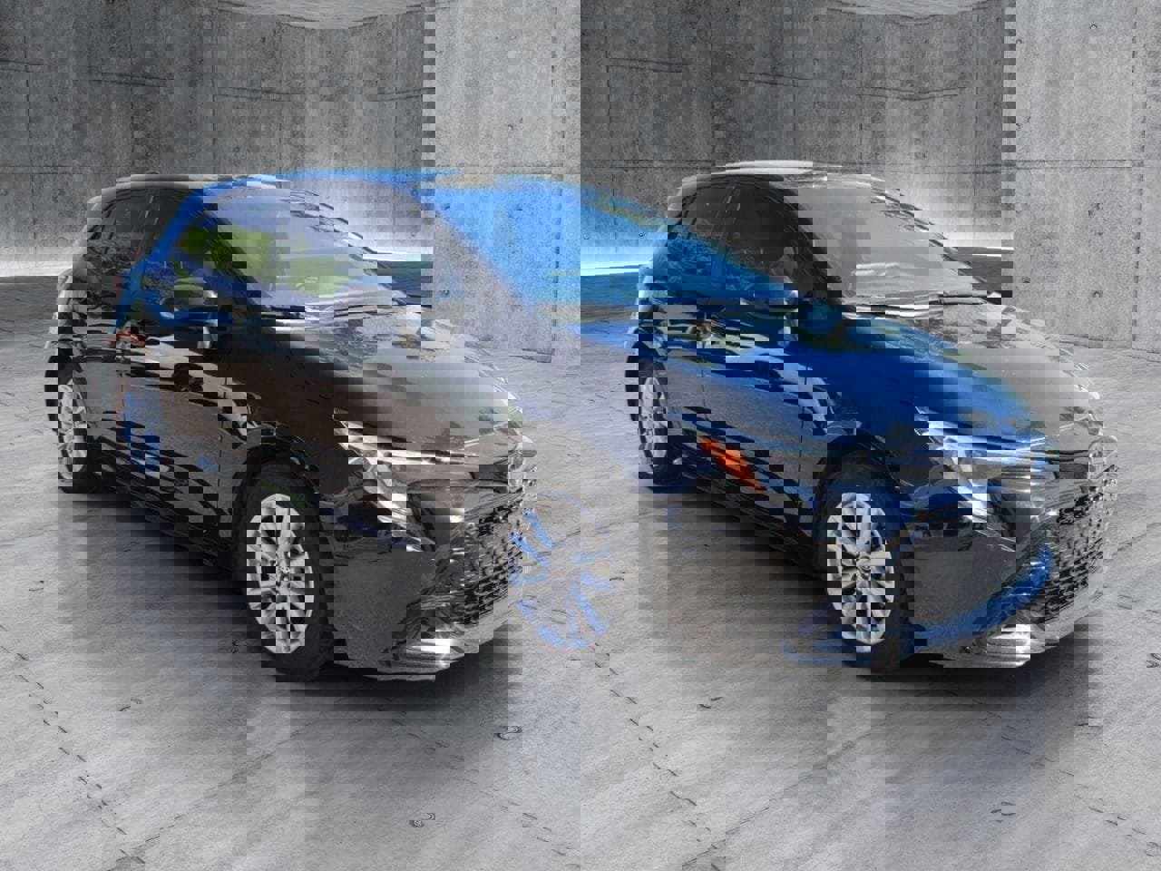 Used 2025 Toyota Corolla SE image 8