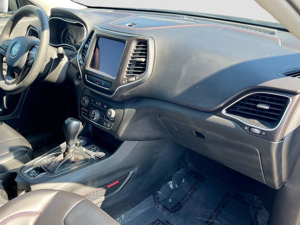 Used 2022 Jeep Cherokee Trailhawk w/ Comfort/Convenience Group image 28