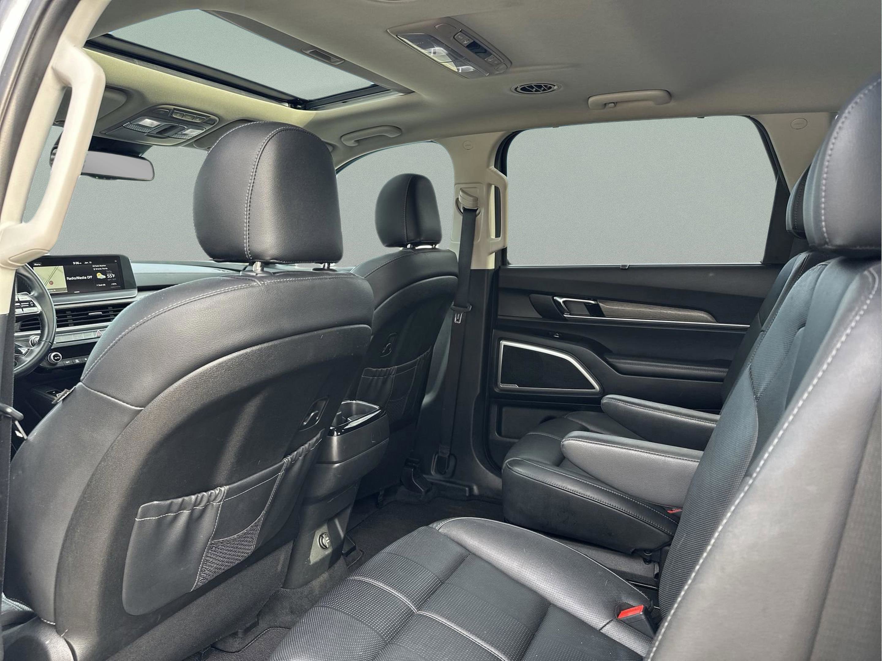 Used 2020 Kia Telluride EX w/ EX Premium Package image 17